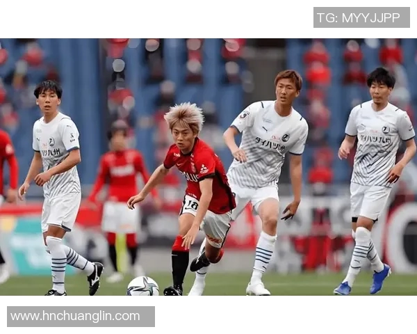 大分三神迎战山岗雷诺全力争胜展现足球魅力与团队精神 大分三神迎战山岗雷诺全力争胜展现足球魅力与团队精神